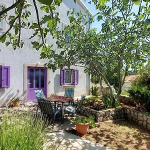 Casa Di Castello Apartment